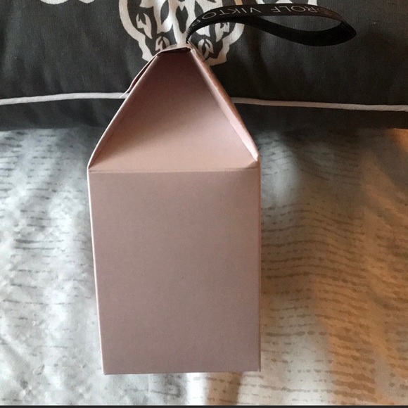 Viktor & Rolf flower bomb NIB - Picture 5 of 9